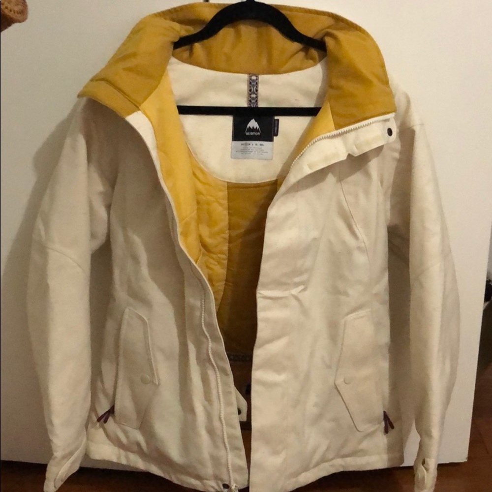 Burton jet set jacket for ski or snowboarding.